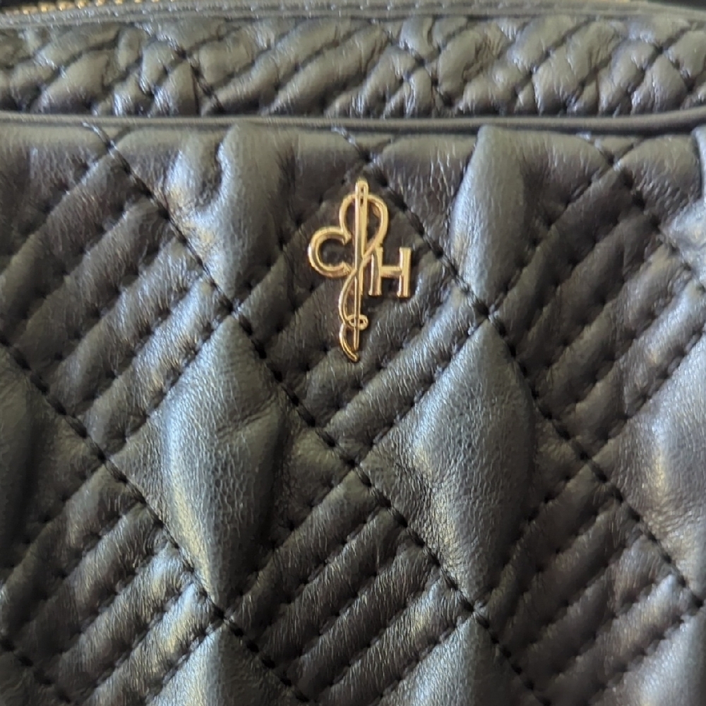 Quilted Black and Gold Crossbody Bag - Picture 3 of 11